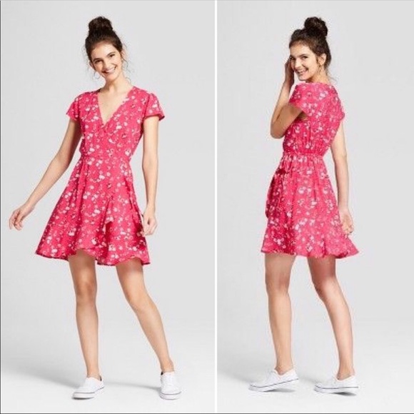 Mossimo Supply Co. Dresses & Skirts - Mossimo Hot Pink Floral Wrap Dress XXL